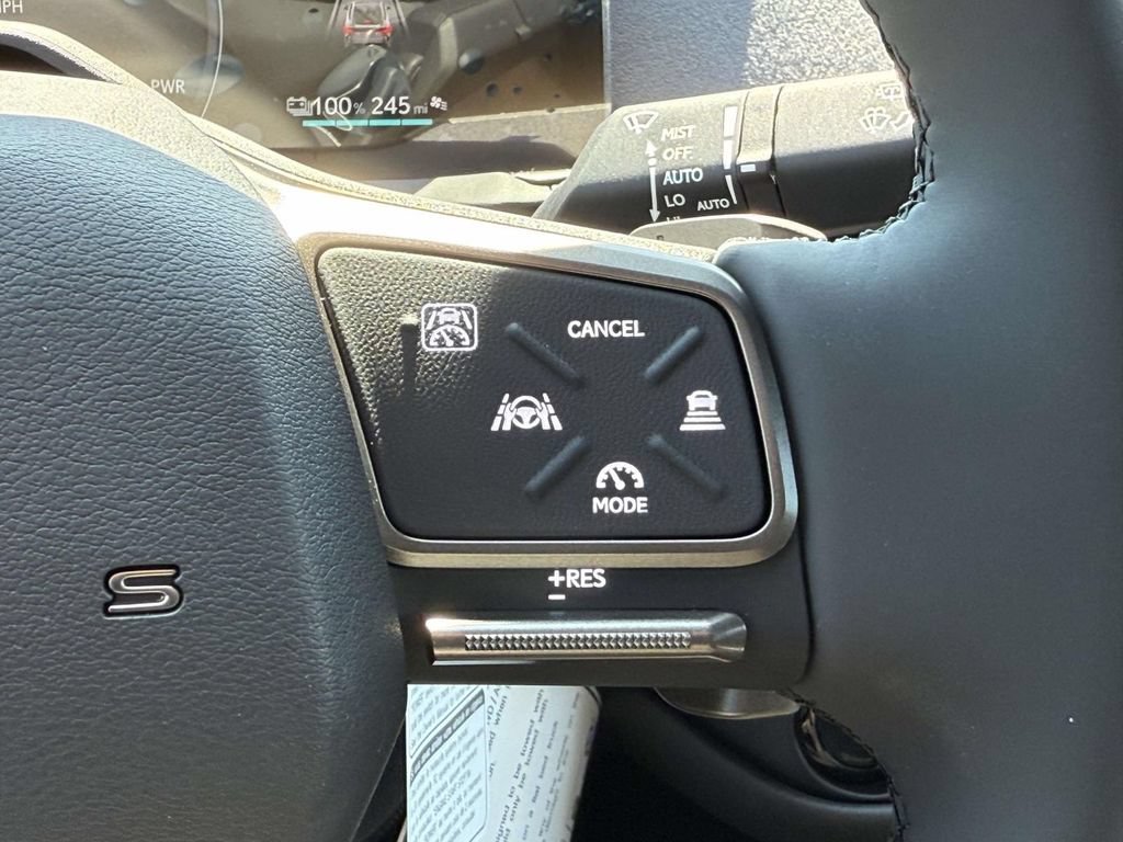 New 2026 Lexus ES 500e AWD/4WD image 17