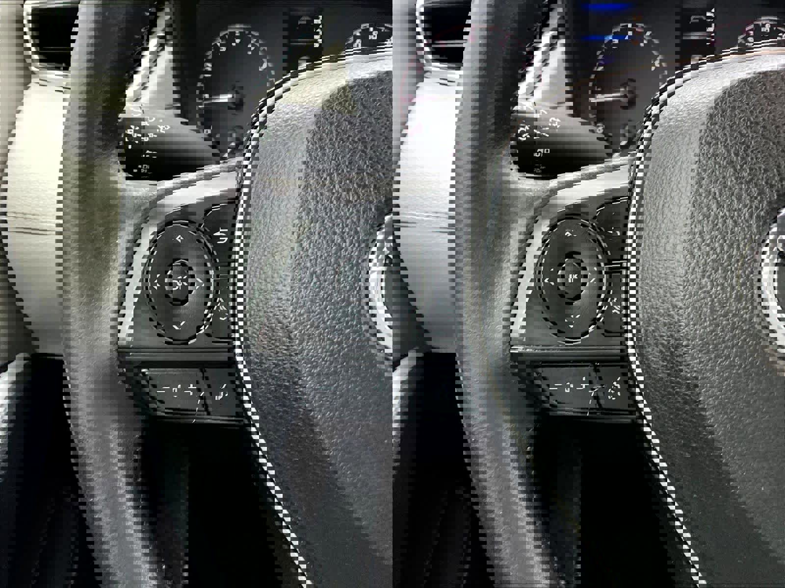 Used 2023 Toyota Corolla Cross LE image 23