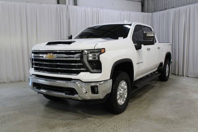 Used 2024 Chevrolet Silverado 2500 LTZ AWD/4WD image 35