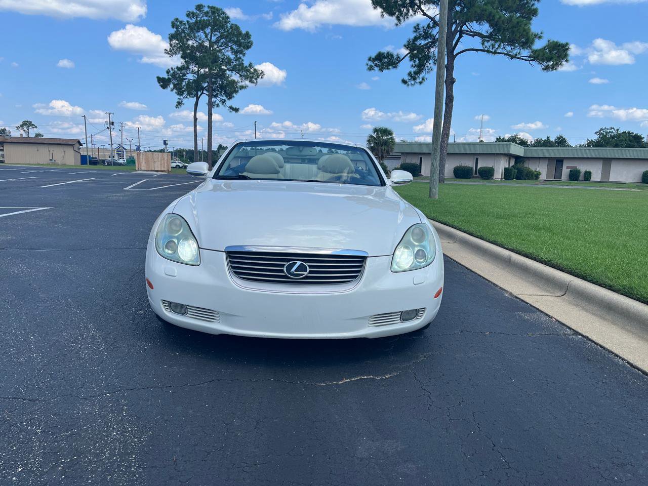 Used 2005 Lexus SC 430 Convertible image 3