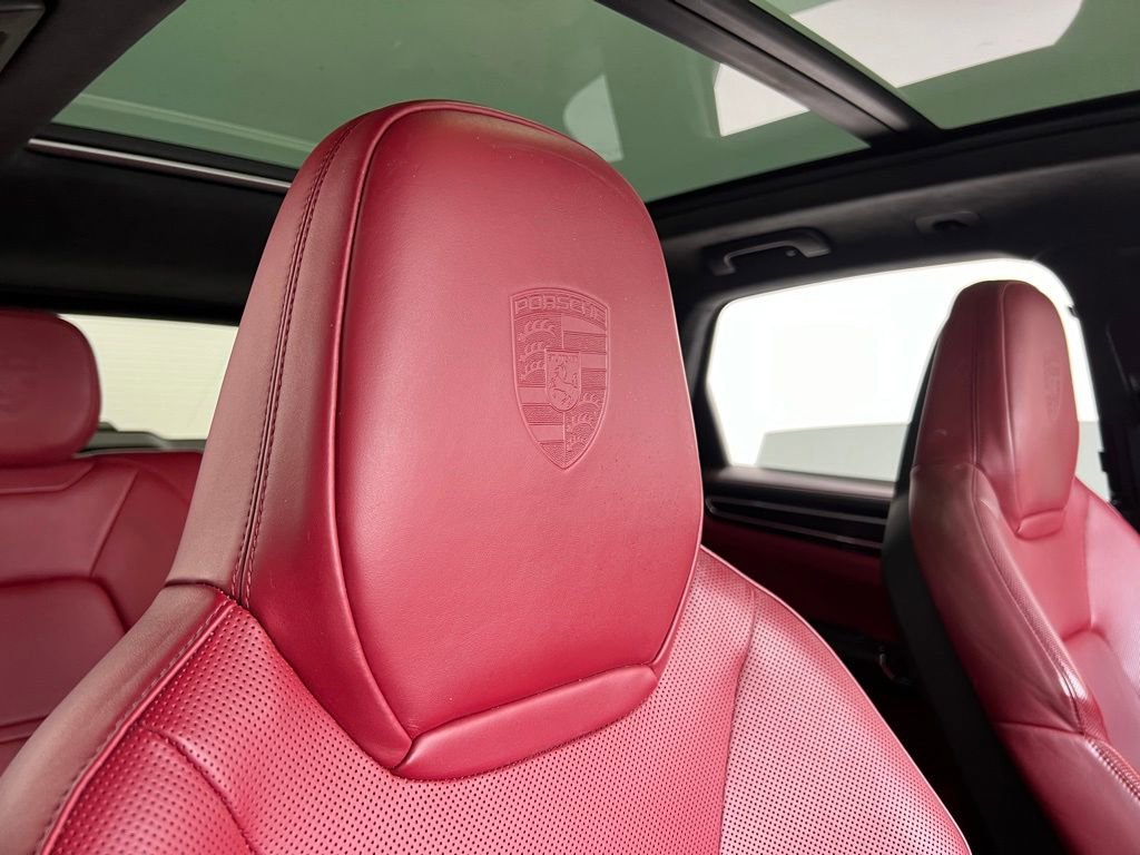 Used 2021 Porsche Cayenne GTS w/ Premium Package Plus image 24