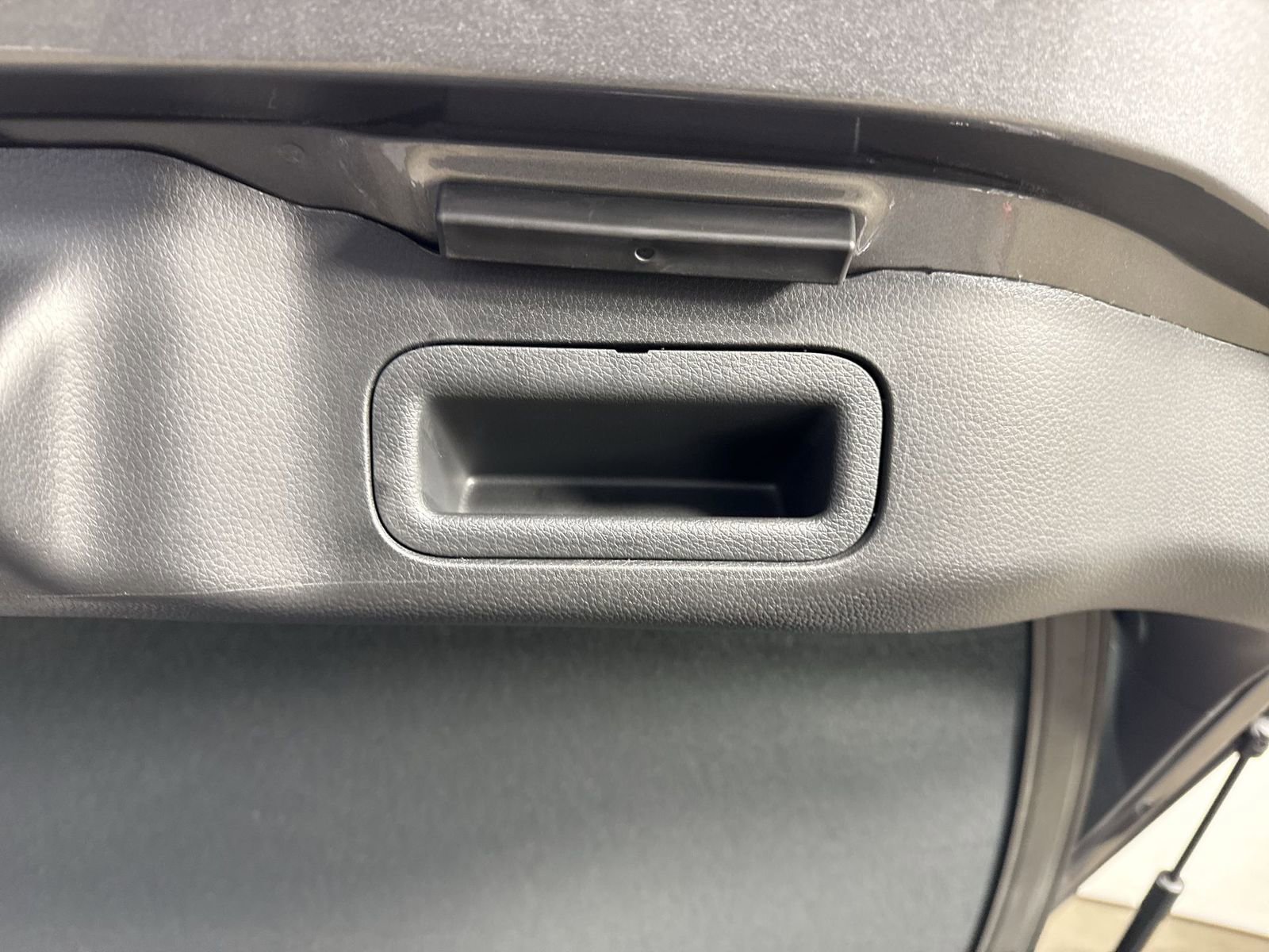 Certified 2025 Acura Integra FWD image 32