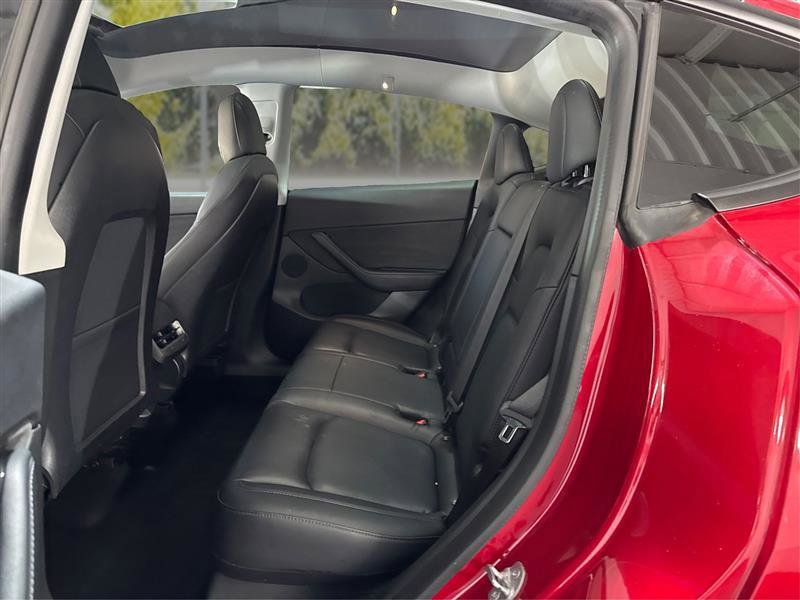 Used 2021 Tesla Model Y 2WD image 10