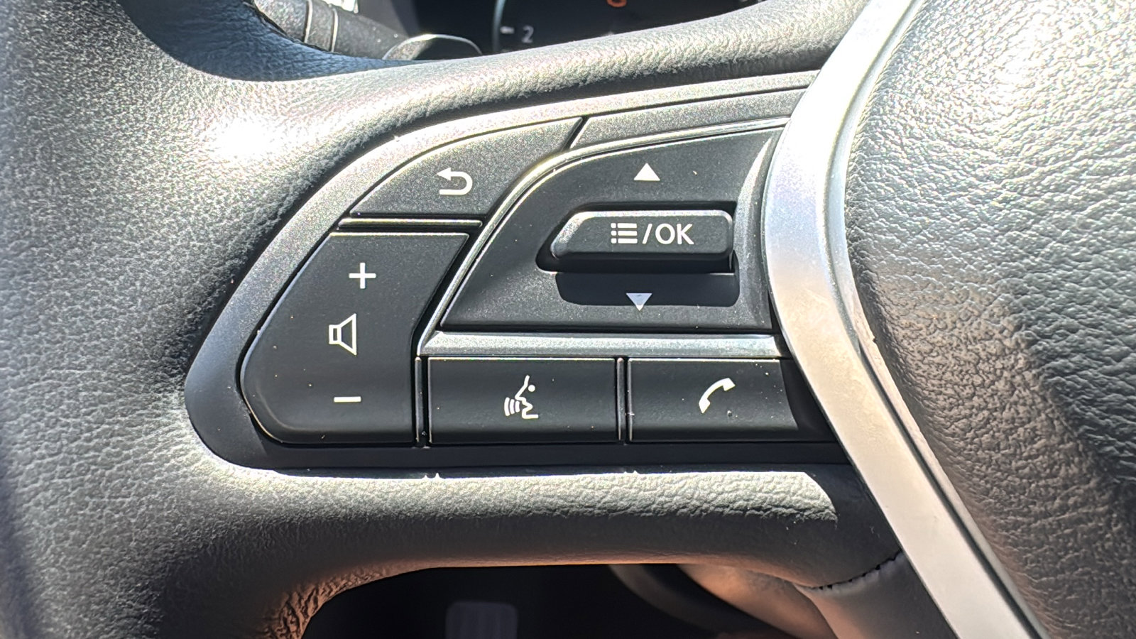 Used 2023 INFINITI QX50 Sport FWD image 23