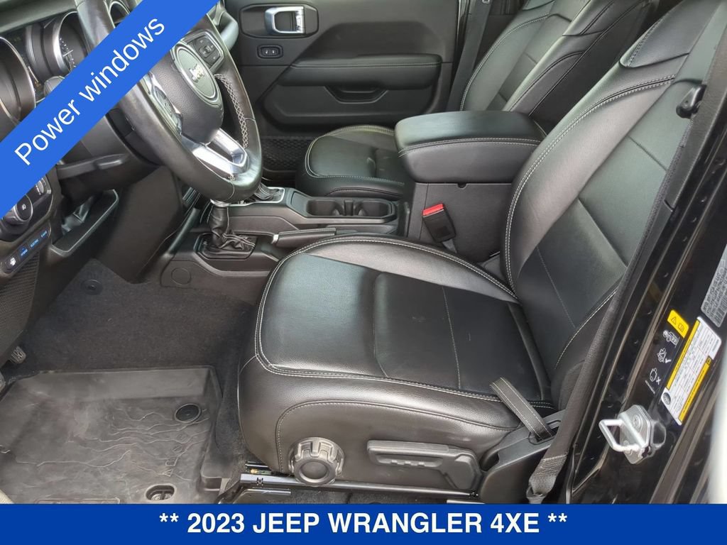 Used 2023 Jeep Wrangler Unlimited Sahara w/ Cold Weather Group AWD/4WD image 19