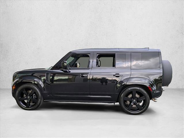 Used 2023 Land Rover Defender 110 V8 image 9