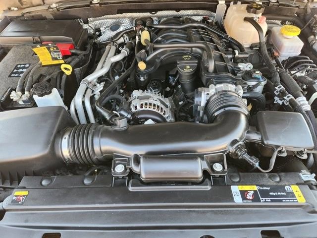 Used 2024 Jeep Wrangler Unlimited Sport AWD/4WD image 31