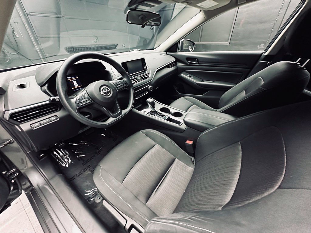Used 2023 Nissan Altima 2.5 S FWD image 17