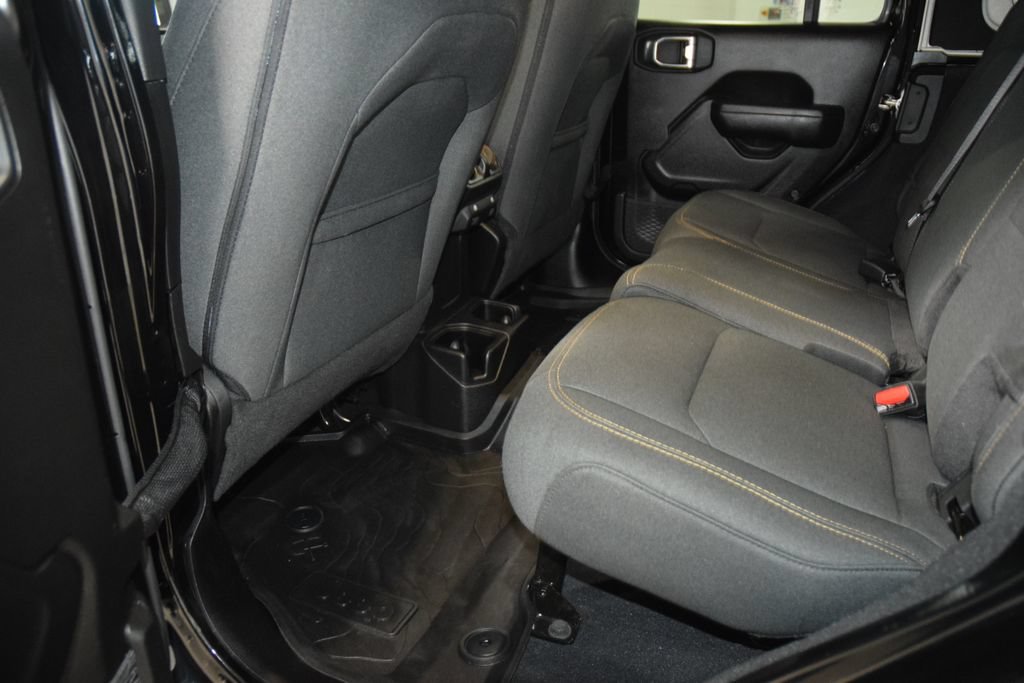 Used 2024 Jeep Wrangler Unlimited Sport AWD/4WD image 37