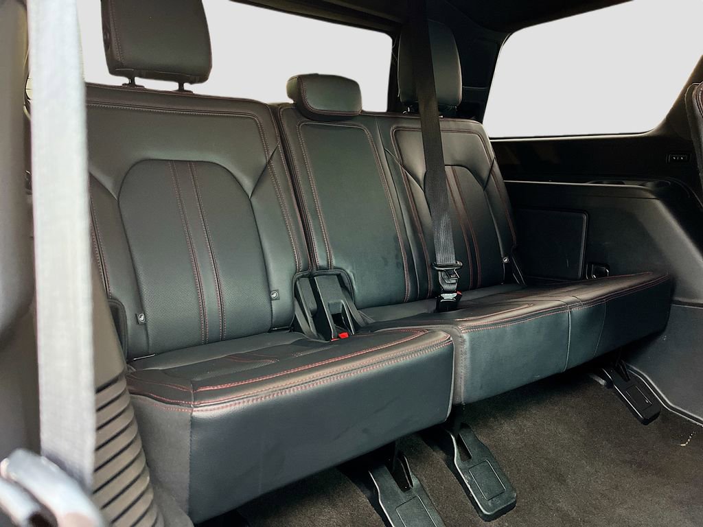 Used 2023 Ford Expedition Limited image 28