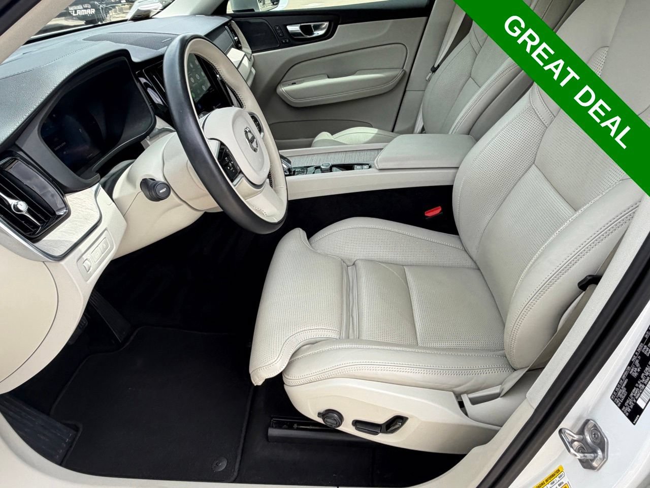 Used 2022 Volvo XC60 T8 Inscription AWD/4WD image 26
