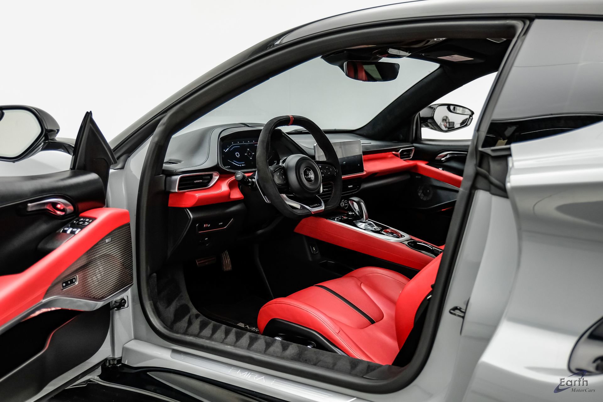 Used 2025 Lotus Emira RWD image 43