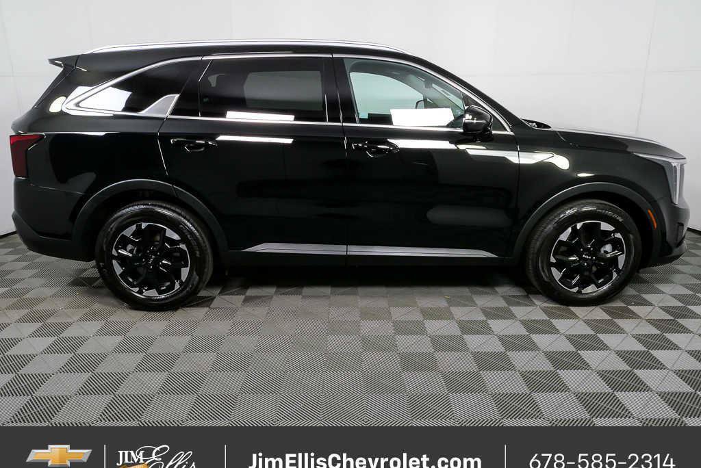 Used 2025 Kia Sorento S FWD image 2