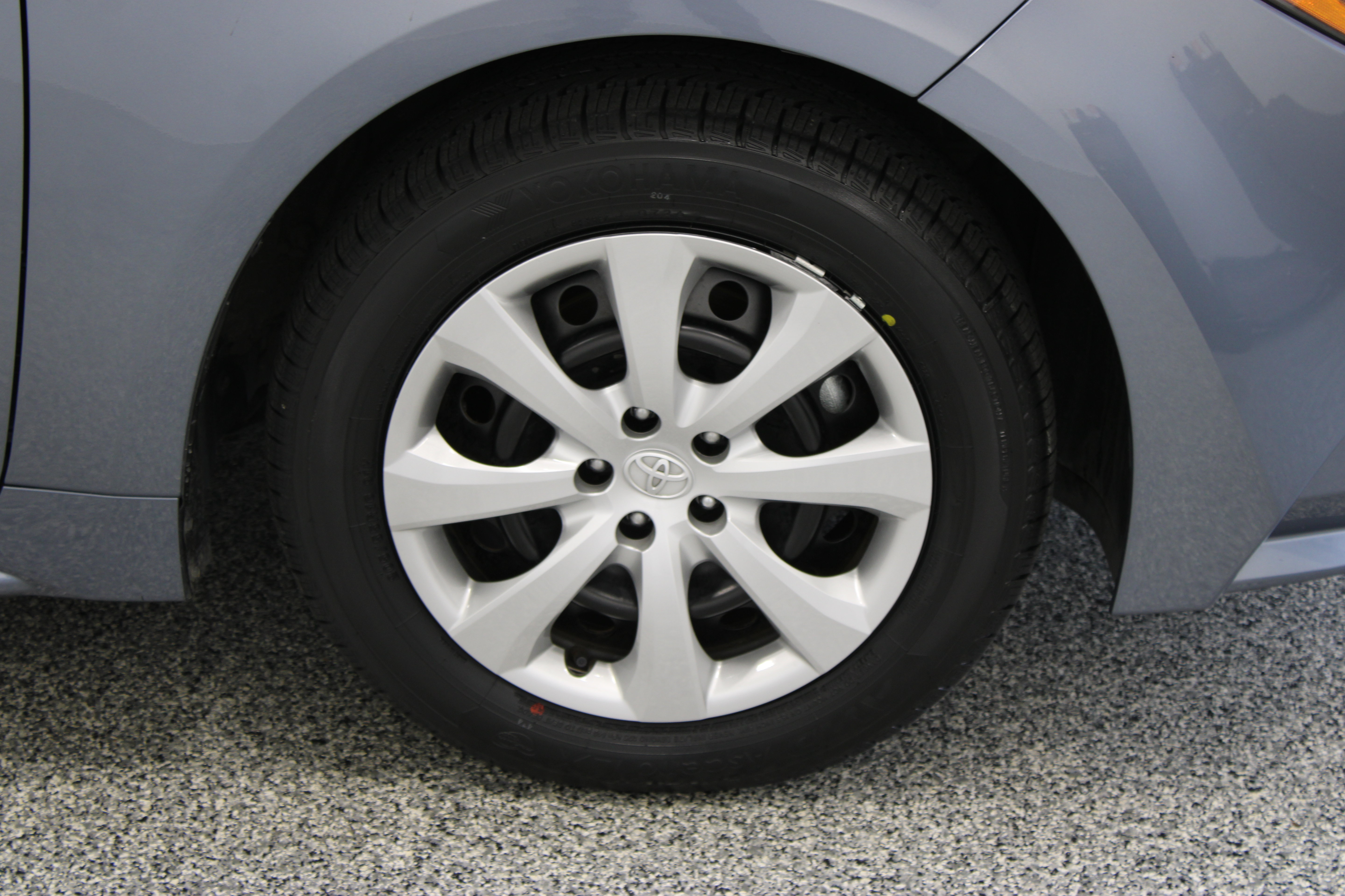 Certified 2026 Toyota Corolla LE FWD image 5
