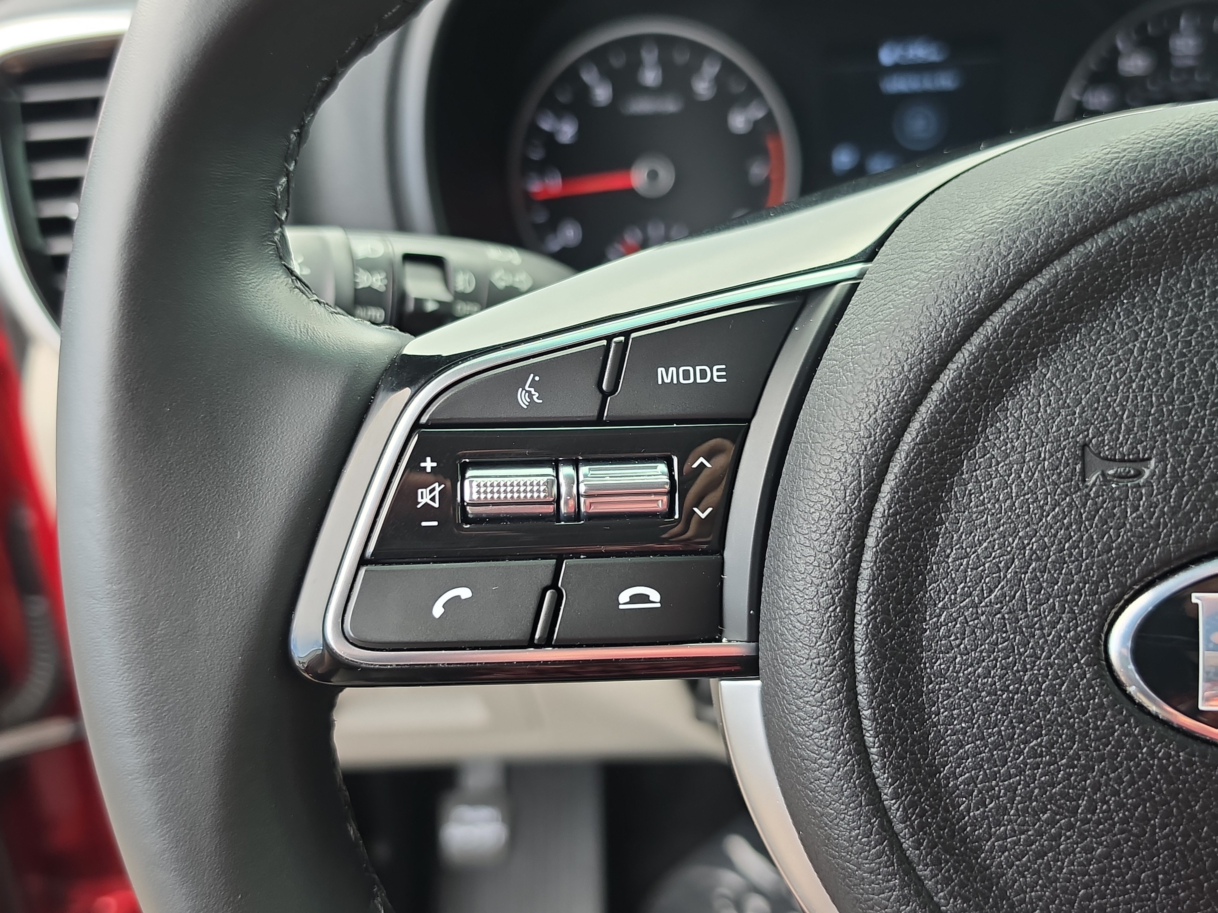 Certified 2022 Kia Sportage EX FWD image 31