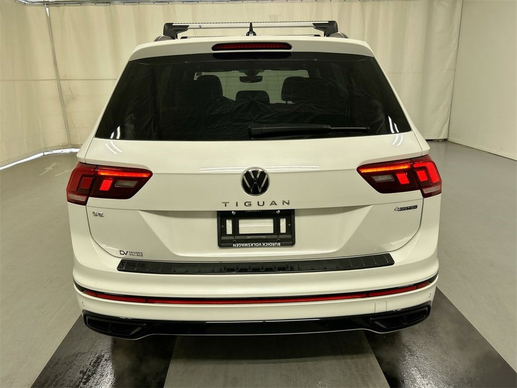 Used 2023 Volkswagen Tiguan SE R-Line image 21