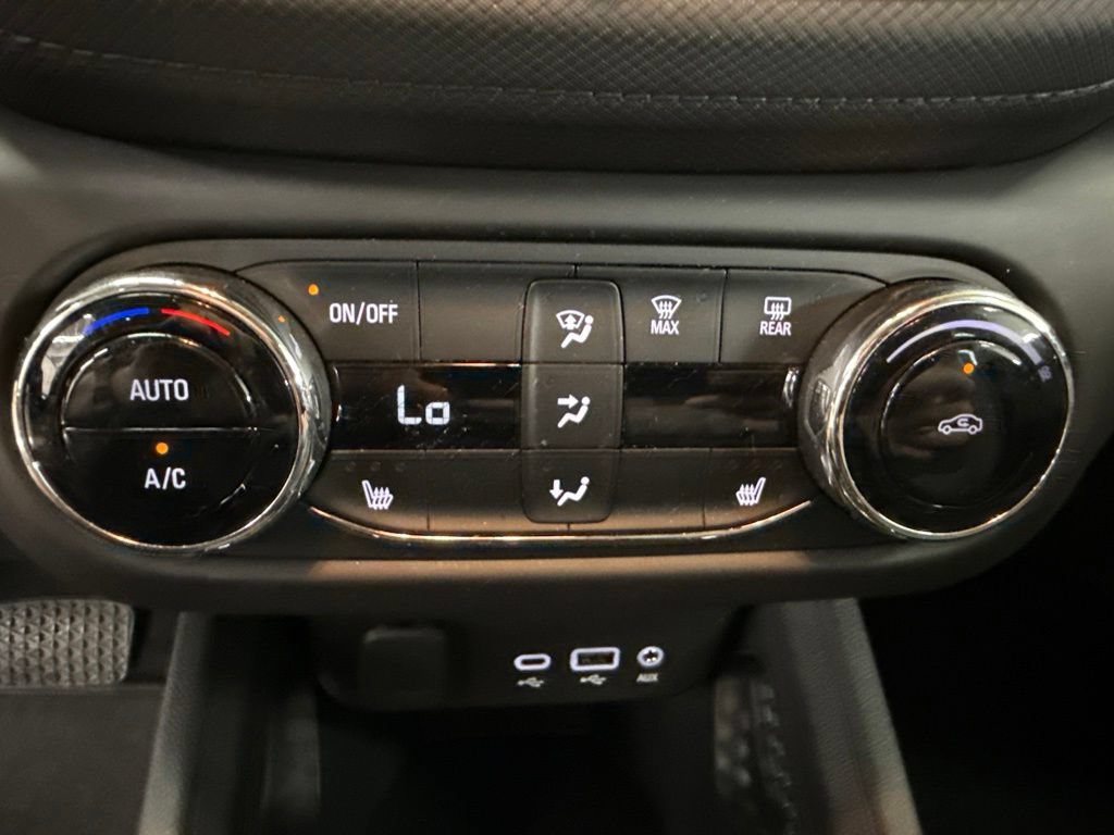 Used 2023 Chevrolet TrailBlazer LT w/ Convenience Package AWD/4WD image 29