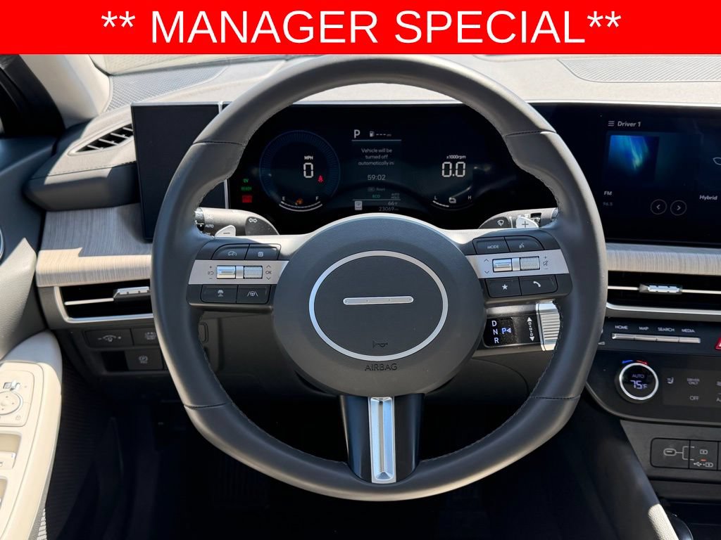 Used 2025 Hyundai Sonata SEL FWD image 40