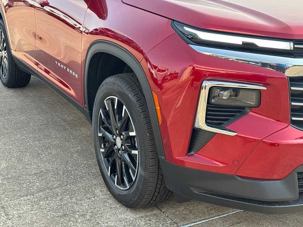 New 2026 Chevrolet Traverse LT w/ Enhanced Driving Package FWD image 10