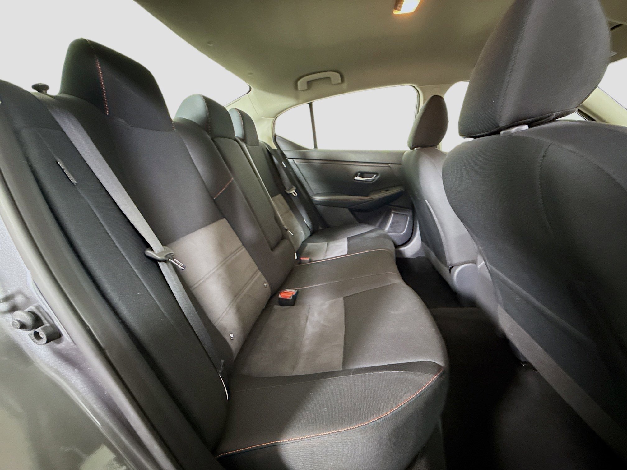 Used 2025 Nissan Sentra SR image 27