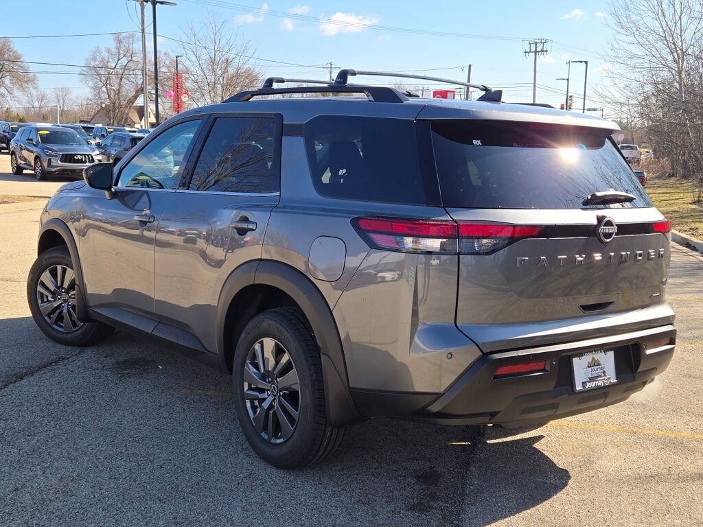 New 2026 Nissan Pathfinder SV image 13