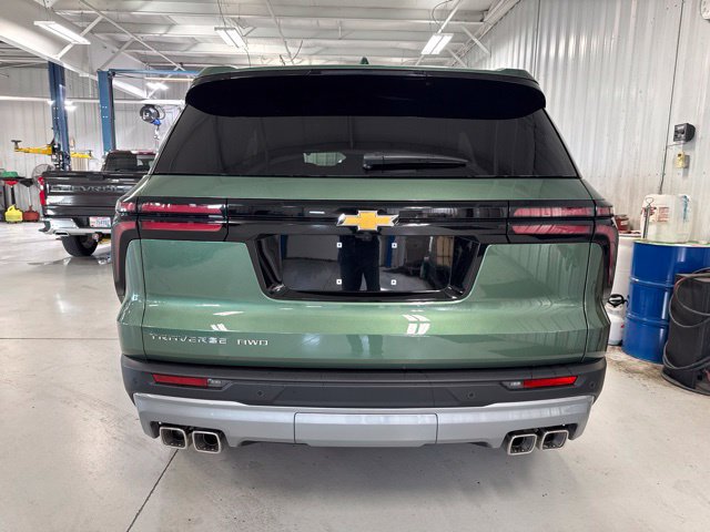 New 2027 Chevrolet Traverse LT w/ LPO, Floor Liner Package AWD/4WD image 11
