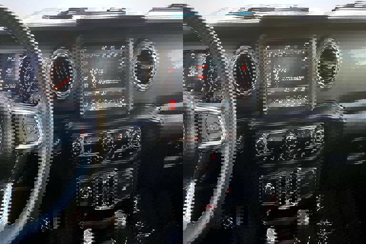 Used 2023 Jeep Wrangler Sahara image 16