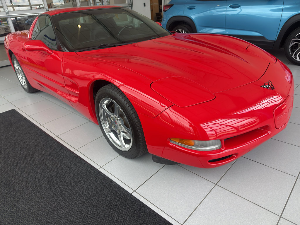 Used 2002 Chevrolet Corvette Coupe w/ Preferred Equipment Group2 RWD image 6
