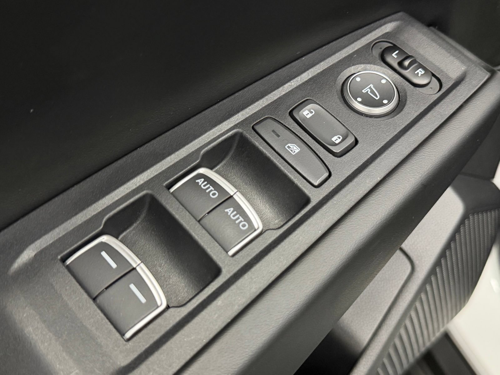 Used 2023 Honda Accord EX image 20