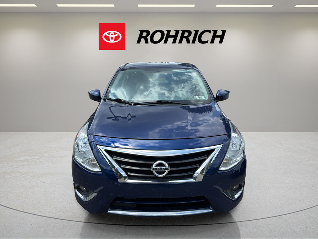 Used 2018 Nissan Versa SV w/ SV Special Edition Package FWD image 2