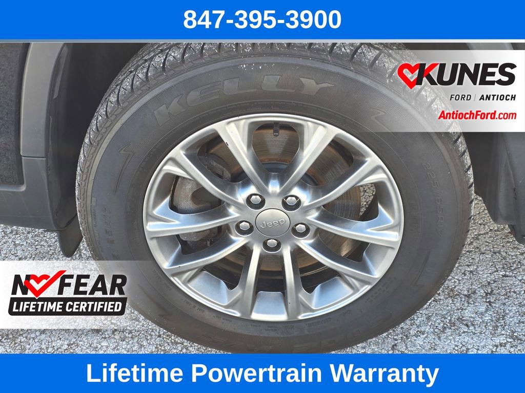 Used 2020 Jeep Cherokee Latitude Plus image 35