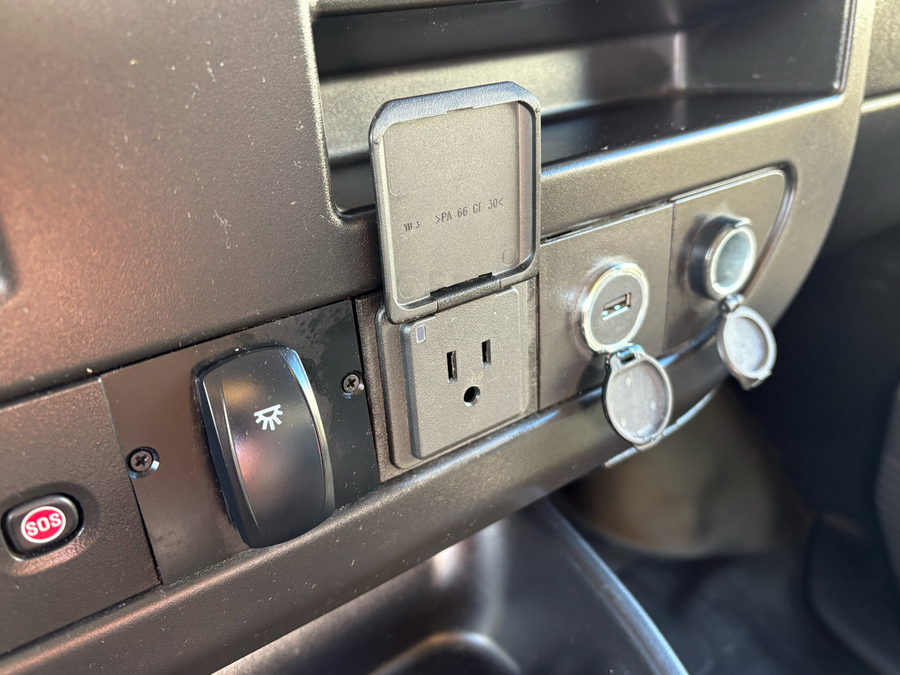 Used 2023 GMC Savana 3500 Extended w/ Power Convenience Package image 25