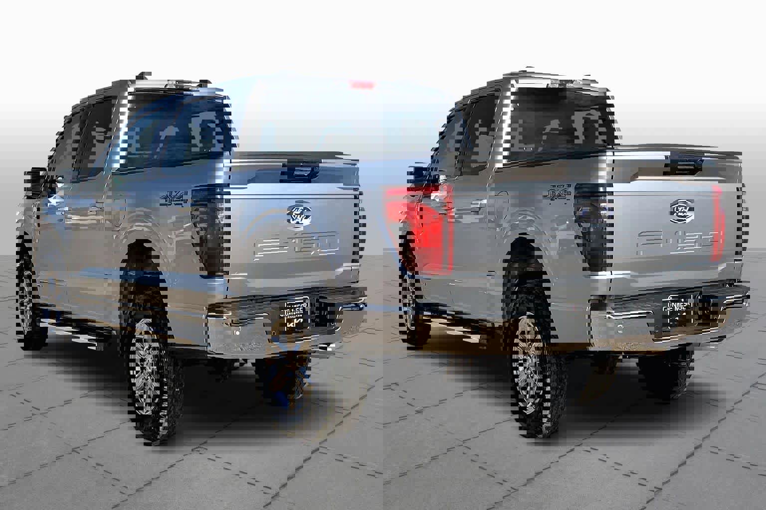 Used 2024 Ford F150 XLT w/ Mobile Office Package image 11