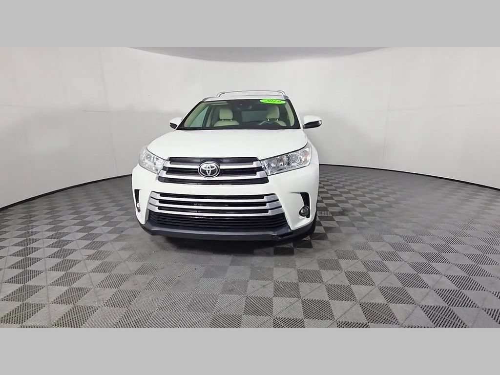 Used 2019 Toyota Highlander XLE FWD image 51