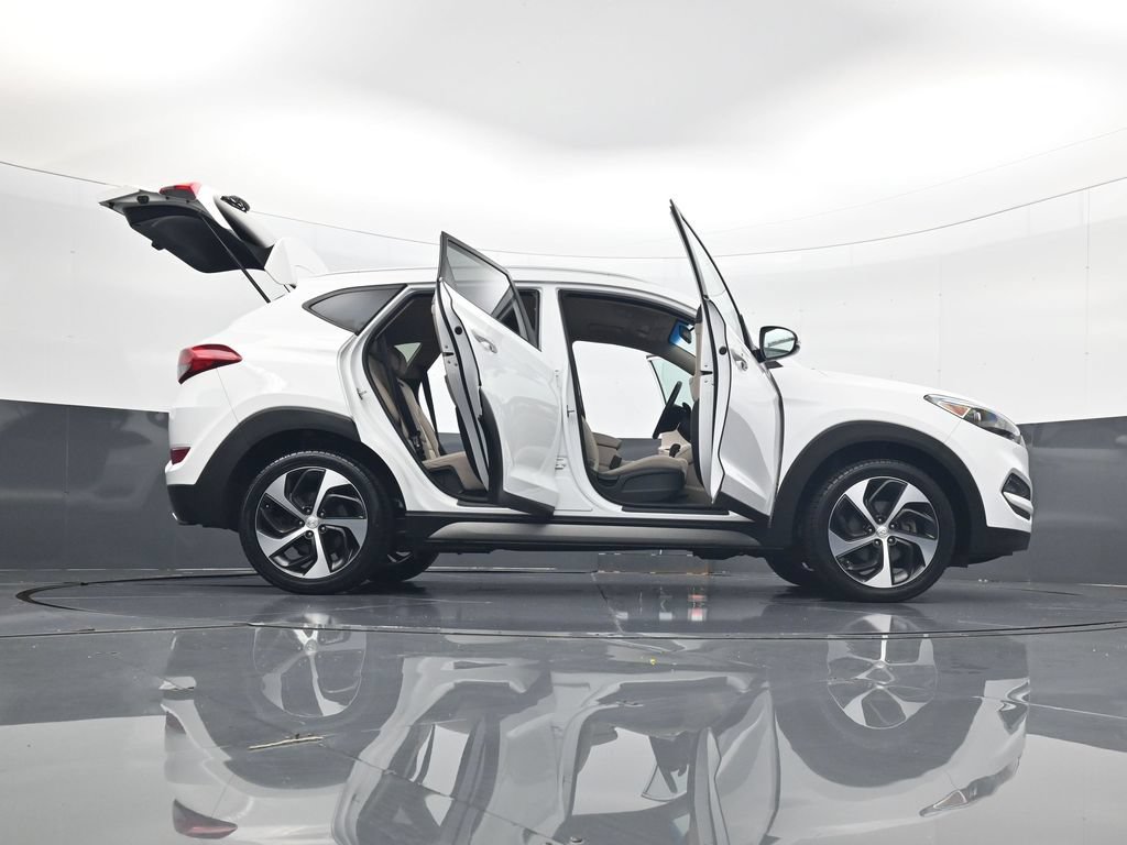 Used 2018 Hyundai Tucson Sport AWD/4WD image 34