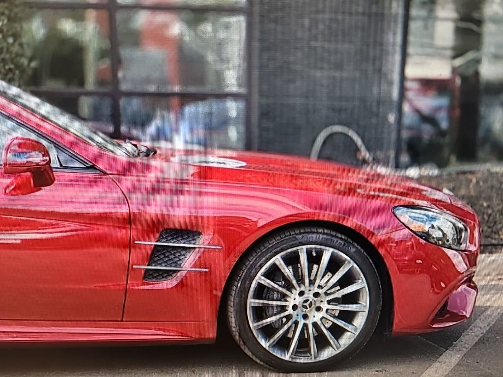 Used 2019 Mercedes-Benz SL 550 image 12