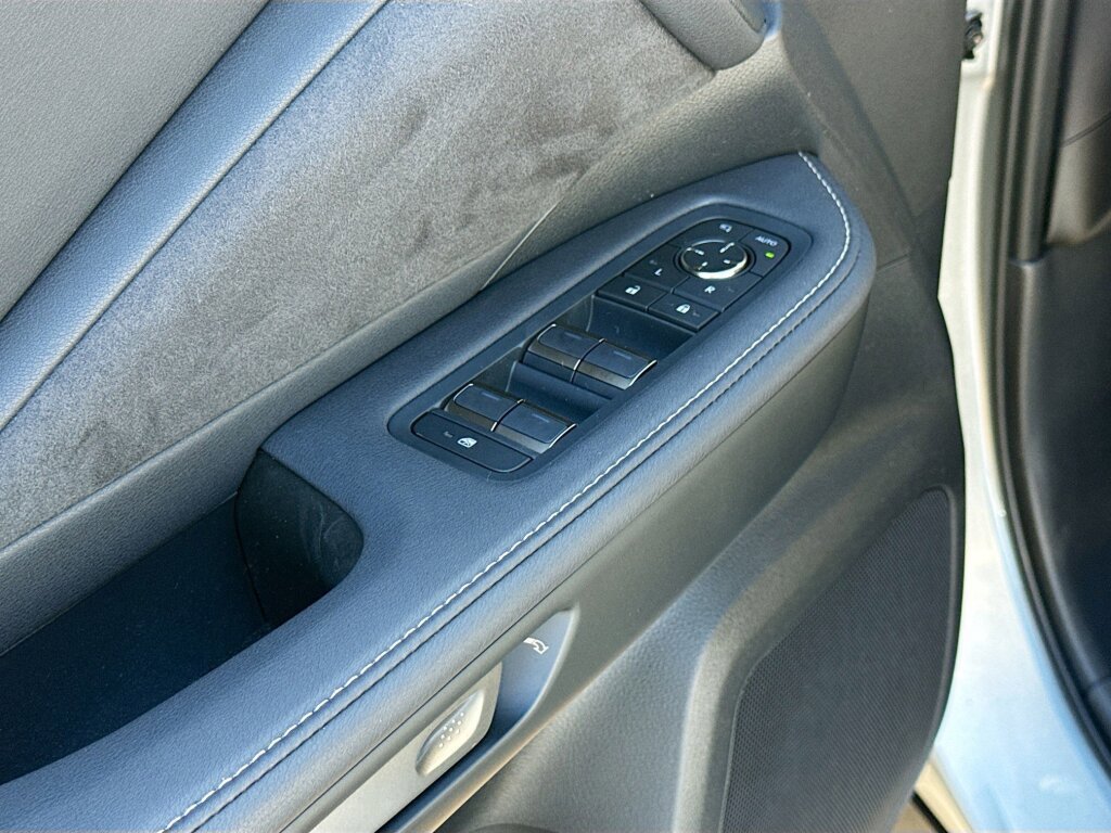 New 2026 Lexus TX 500h AWD image 8