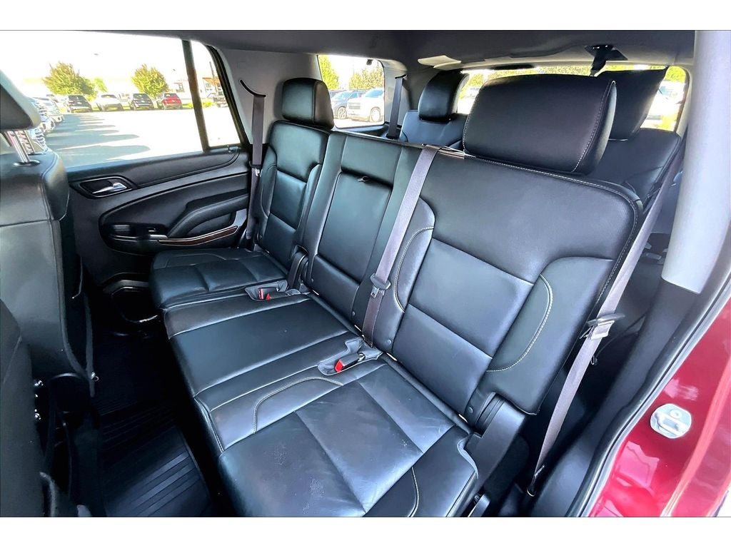 Used 2017 GMC Yukon SLT w/ HD Trailering Package AWD/4WD image 29
