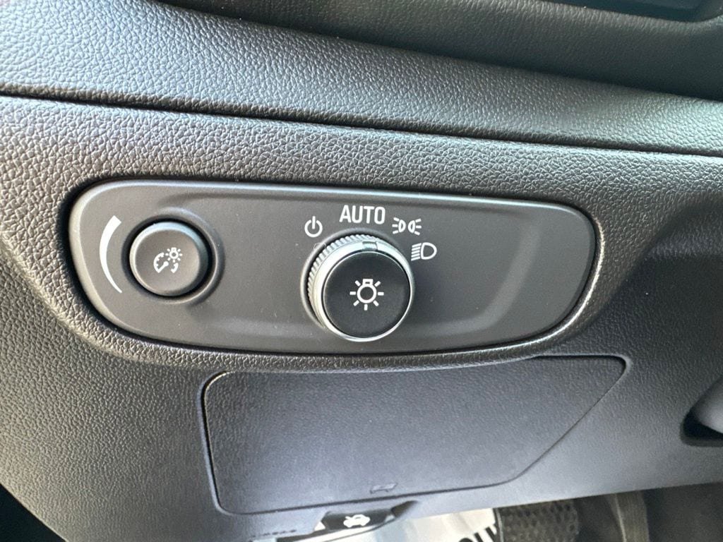 Used 2023 Chevrolet Bolt EUV Premier w/ Sun & Sound Package FWD image 46