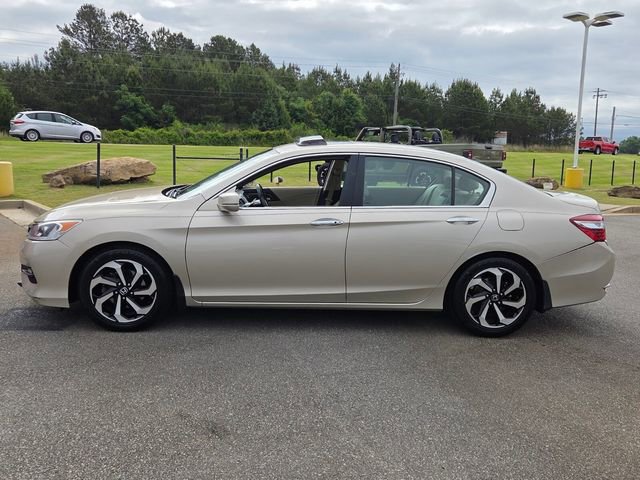 Used 2017 Honda Accord EX-L image 4