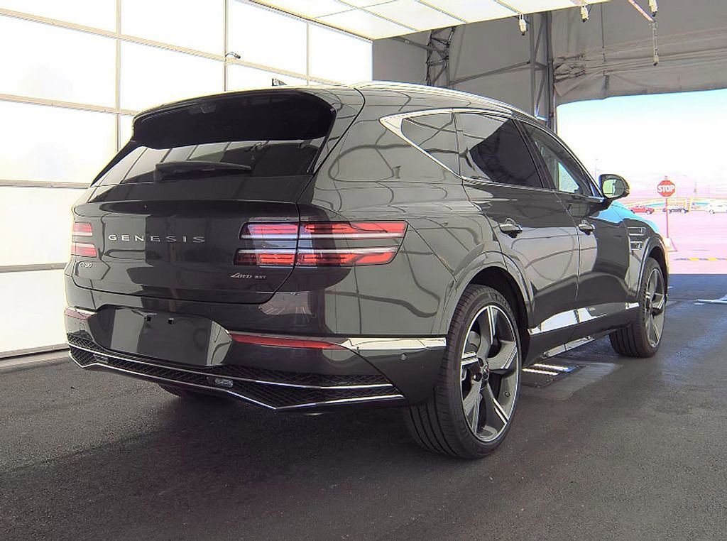 Used 2026 Genesis GV80 3.5T Prestige image 3