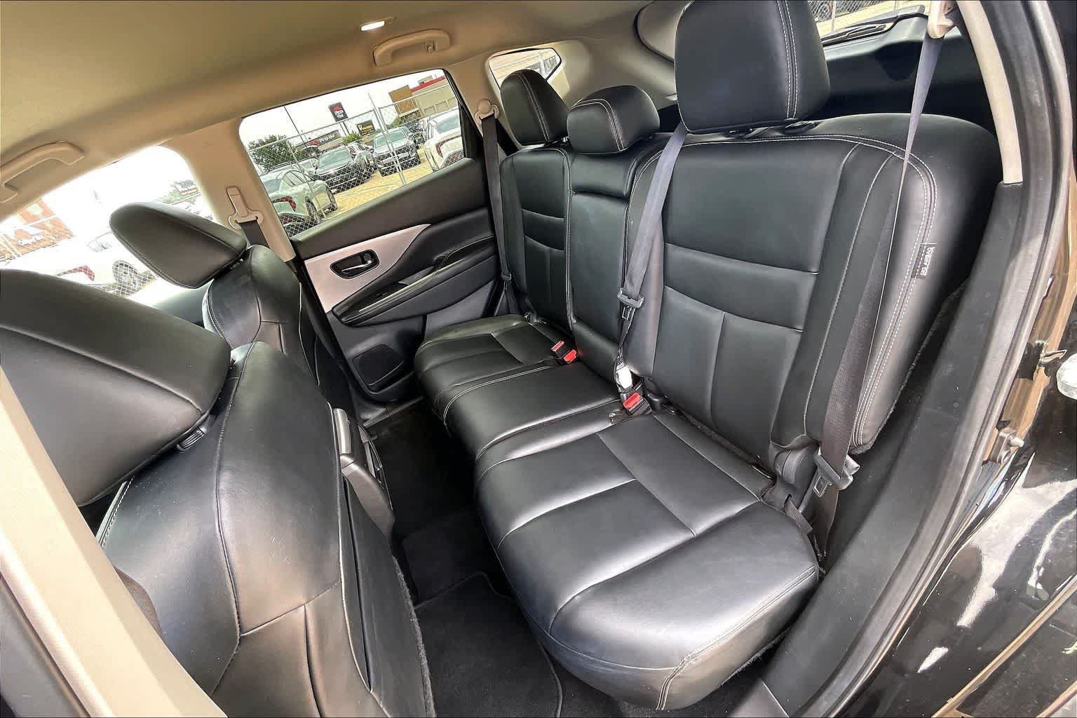 Used 2023 Nissan Murano SV FWD image 27
