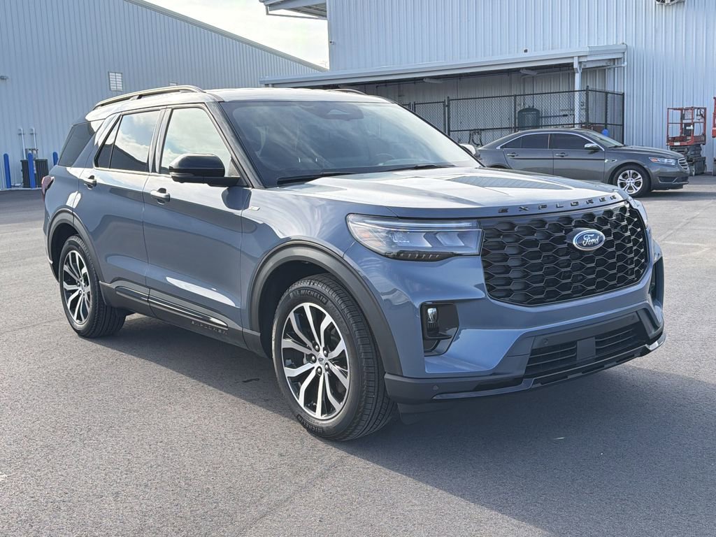 Certified 2025 Ford Explorer ST-Line w/ Premium Package image 2