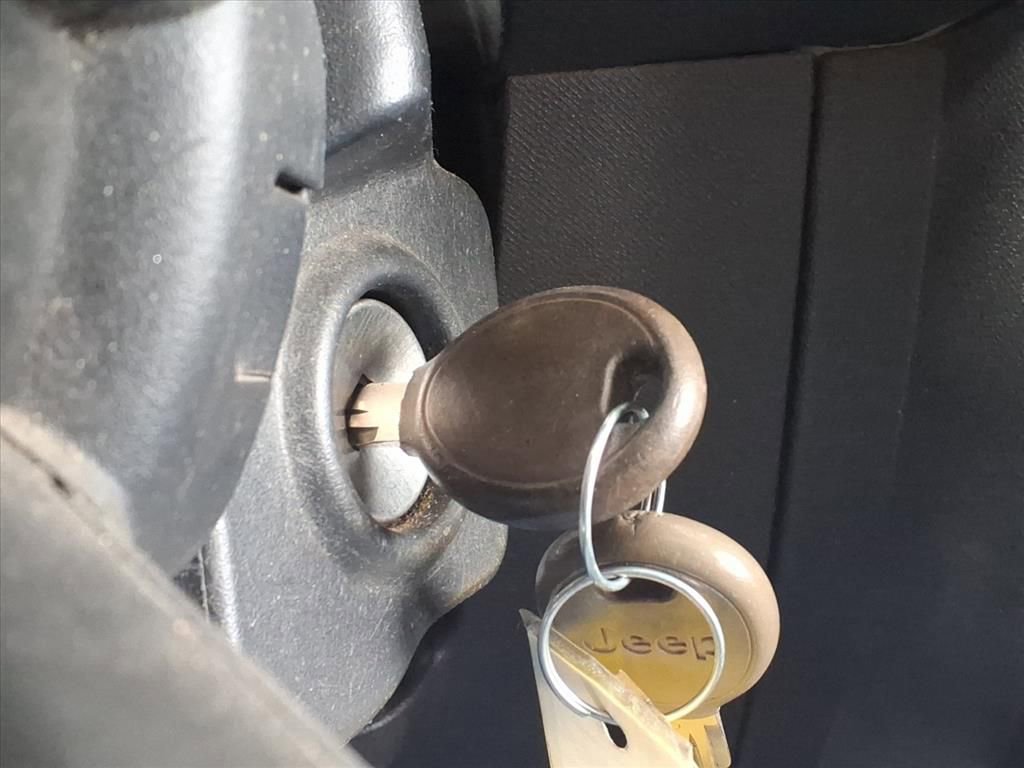 Used 2010 Jeep Wrangler Sport image 26