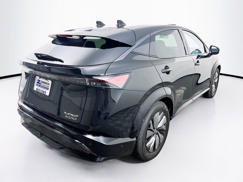 Used 2025 Nissan Ariya Platinum image 8