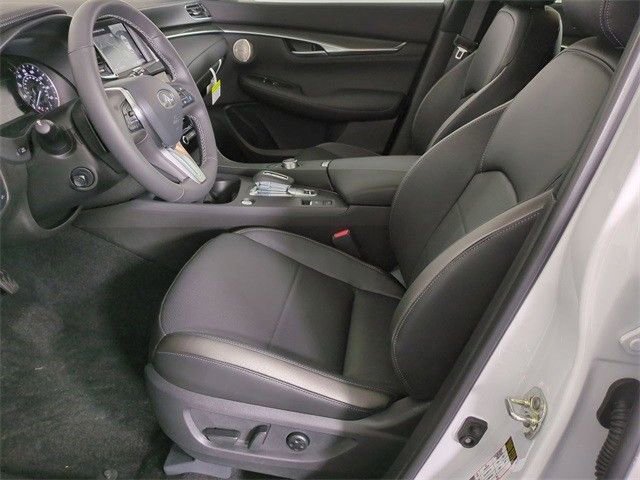 Certified 2025 INFINITI QX55 Essential image 17