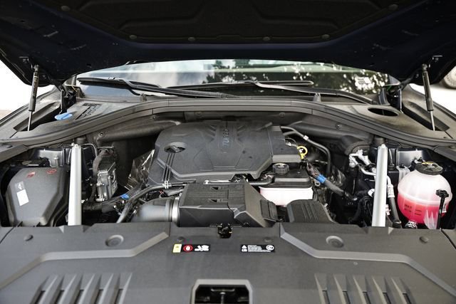 New 2026 Genesis GV70 2.5T Advanced AWD/4WD image 13