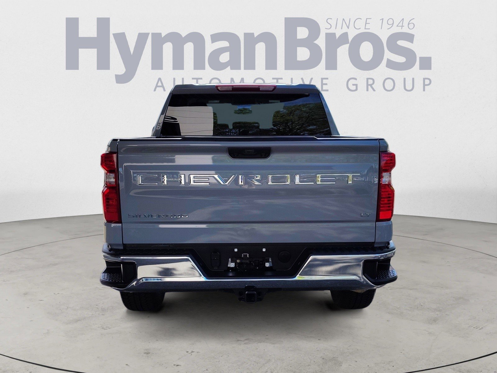 Used 2024 Chevrolet Silverado 1500 LT AWD/4WD image 4