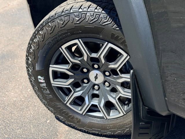 Certified 2024 Chevrolet Colorado Z71 w/ Z71 Convenience Package 2 AWD/4WD image 27