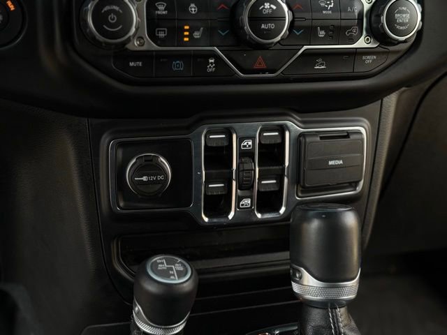 Used 2022 Jeep Wrangler Unlimited Sahara w/ Cold Weather Group image 20